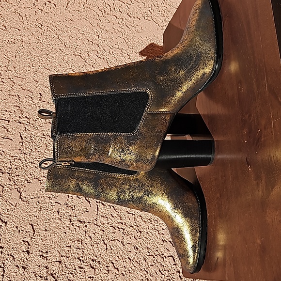 Lauren Ralph Lauren Mylah Metallic Golden Leather Booties Ankle Pull-On Sz 10 - Picture 12 of 17